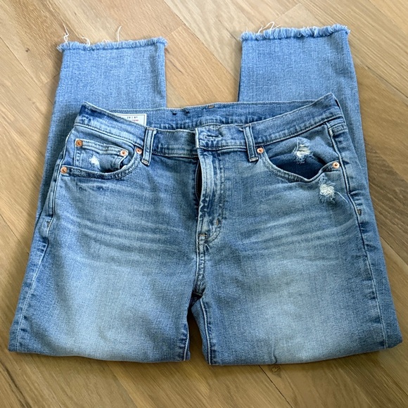 Gap Girlfriend Mid Rise Jeans - Picture 1 of 3